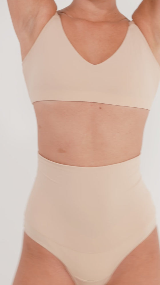 Wholesale Seamless Comfort Underarm Smoothing V-Neck Bralette with Adjustable Straps