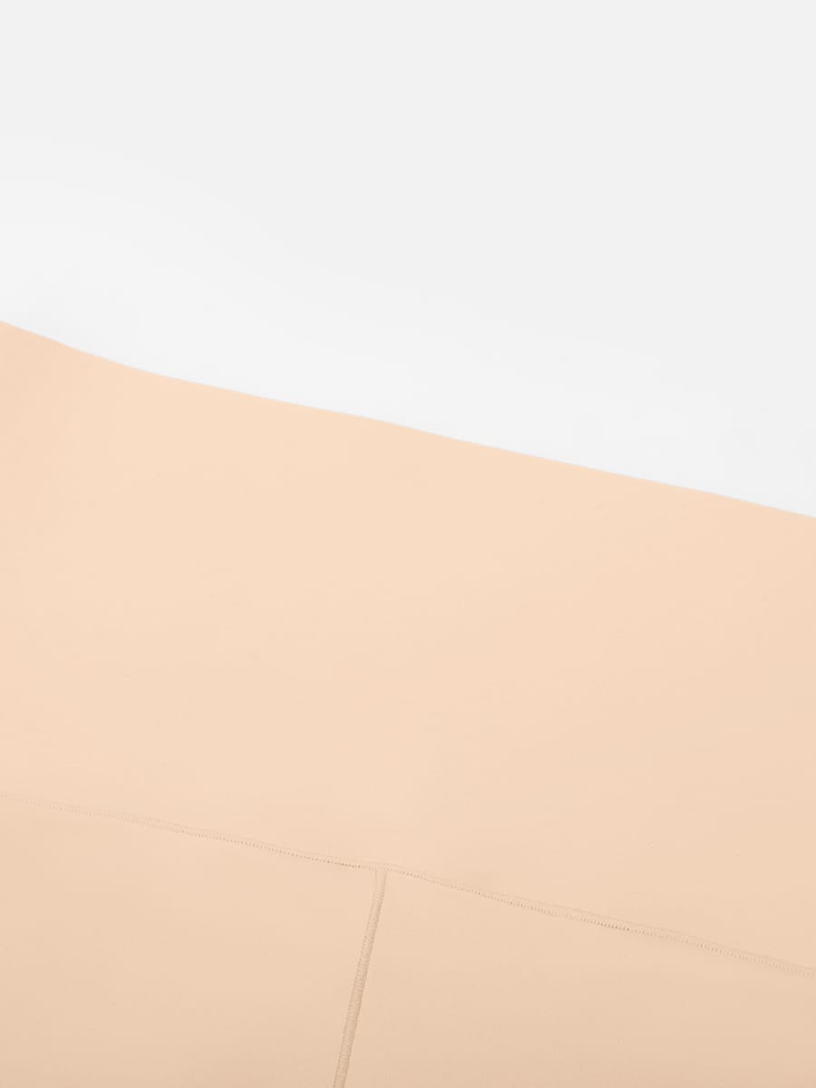 Wholesale Stay-in-Place Traceless Tummy Control & Butt Lift Shaping Shorts SPU