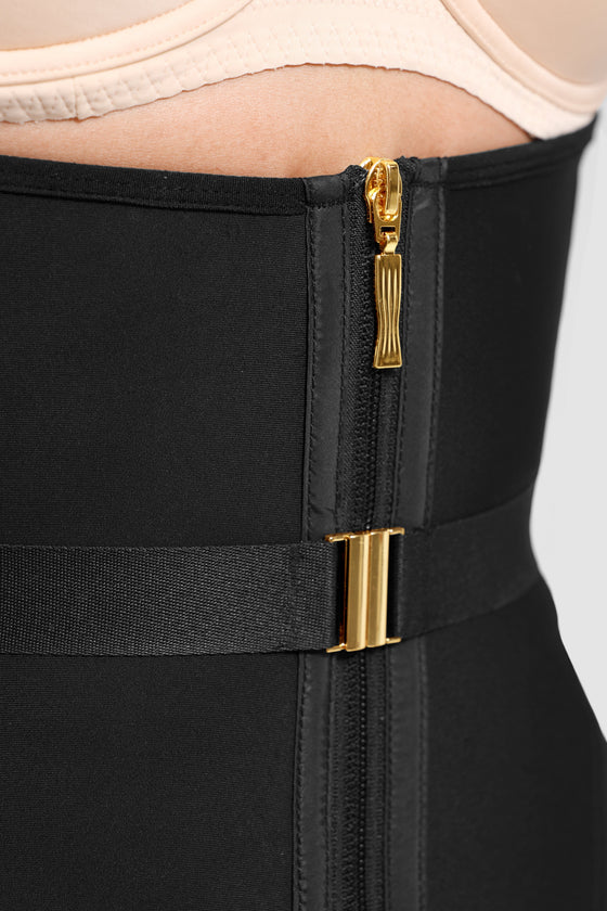 Wholesale U-Shaped 10 Steel Bones Latex Waist Trainer with Fan Lacing and Front Buckle Adjustment